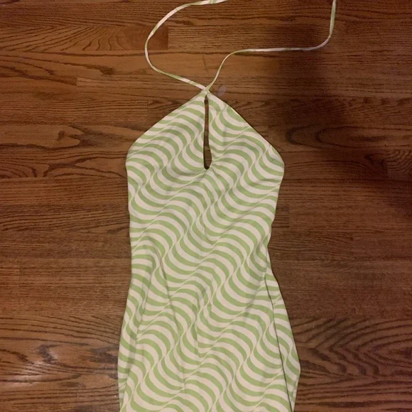 Zara dress - Picture 4 of 7